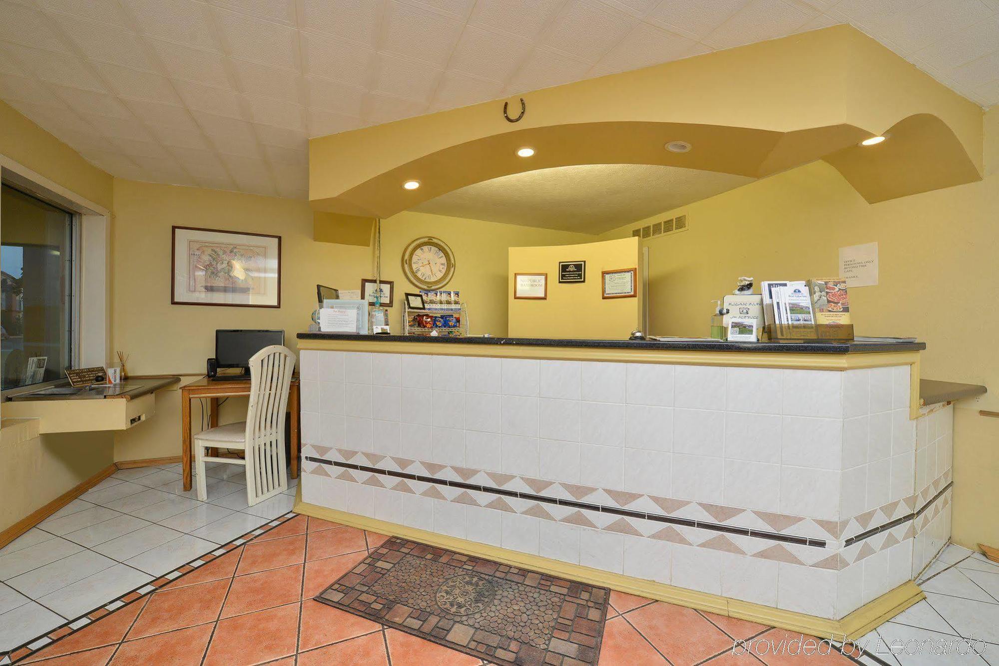 Americas Best Value Inn & Suites Williamstown Esterno foto